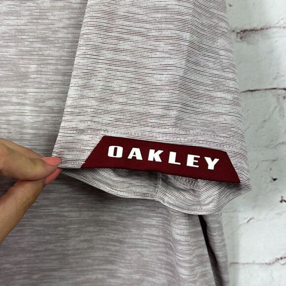 Oakley Shirt Mens Large Polo Regular Fit Golf Performance Short Sleeve Maroon - Picture 4 of 9